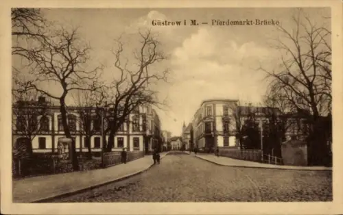 Ak Güstrow in Mecklenburg, Pferdemarkt Brücke