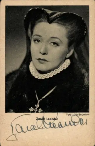Ak Schauspielerin und Sängerin Zarah Leander, Portrait, Rose von Nowgorod, Ross Verlag