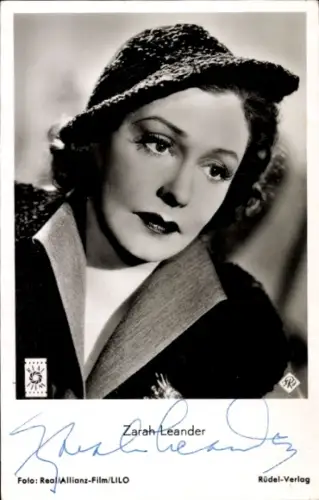 Ak Schauspielerin und Sängerin Zarah Leander, Portrait, Rose von Nowgorod