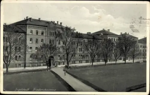 Ak Ingolstadt an der Donau Oberbayern, Friedenskaserne