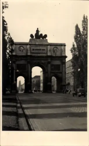 Foto Ak München, Siegestor