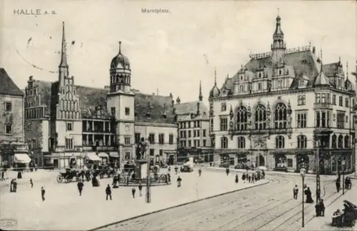 Ak Halle an der Saale, Marktplatz mit Brunnen/Statue, mehrstöckiges Gebäude mit Türmen, Kirchturm