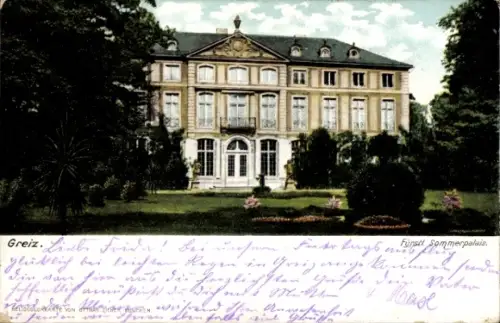 Ak Greiz im Vogtland Thüringen, Große Palastfassade, gepflegter Rasen mit Blumenbeeten, Bäume, St