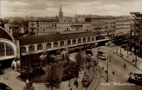 Ak Berlin Schöneberg, Blick auf den Hochbahnhof Nollendorfplatz, Straßenbahnen