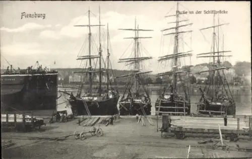 Ak Flensburg in Schleswig Holstein, Schiffbrücke, Segelschiffe