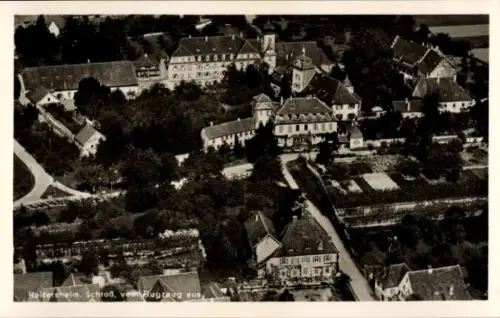 Ak Heitersheim im Schwarzwald, Fliegeraufnahme vom Schloss