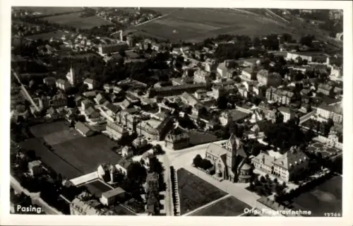 Ak Pasing München, Luftaufnahme von   Gebäude, grüne Flächen, Wohngebäude