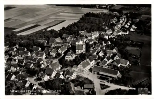 Ak Rot am See Württemberg, Luftaufnahme von  viele Häuser, ländliche Umgebung