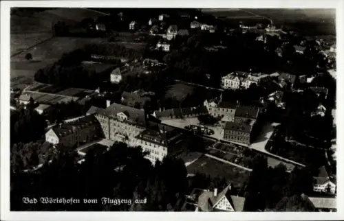Ak Bad Wörishofen im Unterallgäu, Luftaufnahme von  Landschaft, Gebäude,  