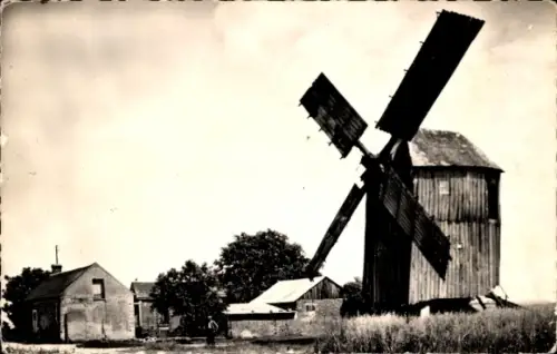Ak Ouarville Eure et Loir, Le Moulin