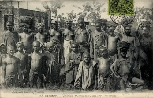 CPA Conakry Guinée, Groupe d'enfants