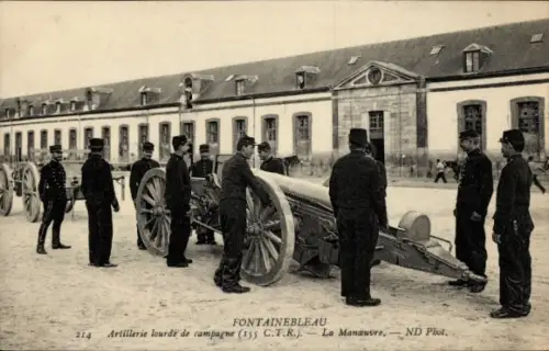 Ak Fontainebleau Seine et Marne, Schwere Feldartillerie, 155 CTR, Manöver