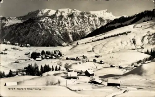 Ak Oberiberg Kanton Schwyz, Verschneite Hänge, verstreute Häuser, Nadelbäume, Ski-Spuren, hoher B