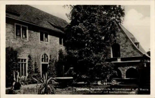 Ak Witzenhausen an der Werra Hessen, Deutsche Kolonialschule, Innenhof mit Gedächtniskapelle