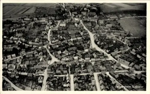 Ak Langelsheim Harz, Luftaufnahme von  Häuser, Straßen, ländliche Umgebung