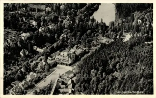 Ak Bad Sachsa im Harz, Luftaufnahme von  Wohnhäuser, Wald, Fluss, 1950er Jahre