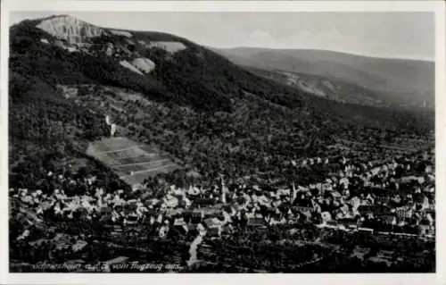 Ak Schriesheim an der Bergstraße, Luftaufnahme von  Landschaft, Häuser, Weinberge