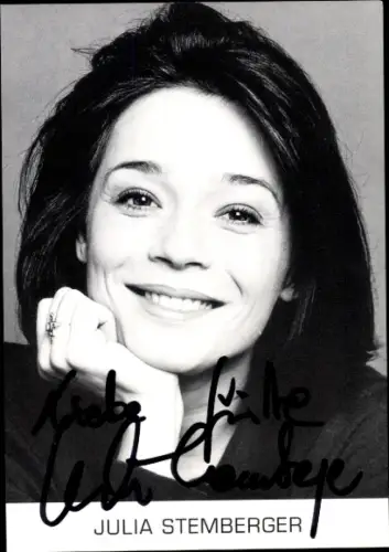 Autogrammkarte Schauspielerin Julian Stemberger