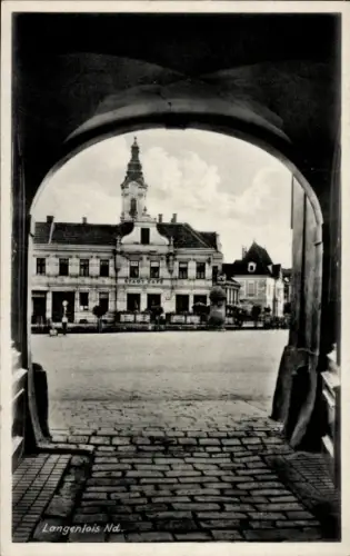 Ak Langenlois in Niederösterreich, Platz, Torbogen, Stadt-Café
