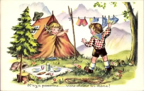 Ak Kinder beim Zelten, Junge nimmt Wäsche ab