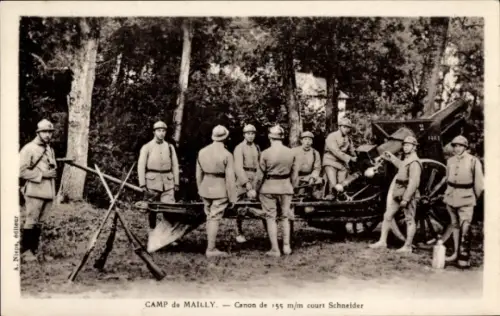 Ak Mailly le Camp Aube, Camp de Mailly, 155 mm Kanone court Schneider, französische Soldaten