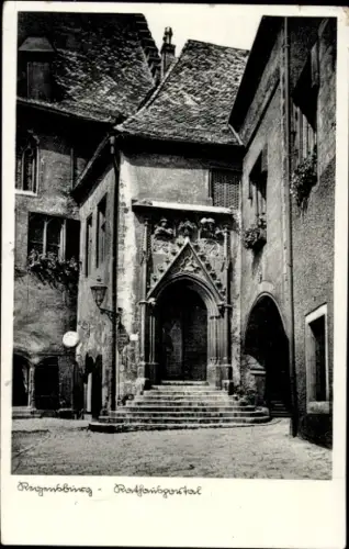 Ak Regensburg an der Donau Oberpfalz, Treppenaufgang, spitzbogiges Portal