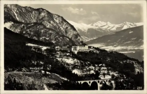 Ak Zirl in Tirol, Berglandschaft, Hotel  