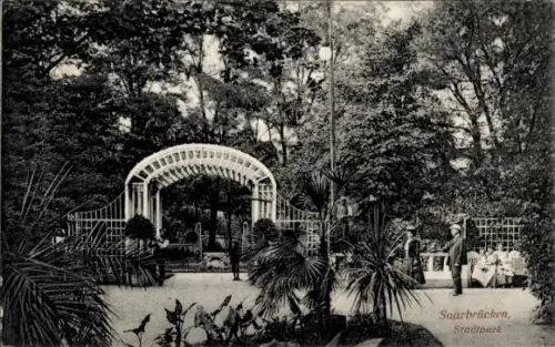 Ak Saarbrücken im Saarland, Stadtpark