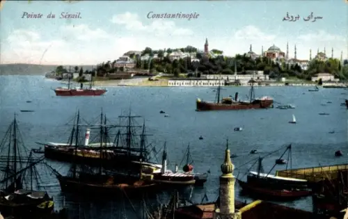 Ak Konstantinopel Istanbul Türkei, Uferansicht mit Hafen, Segel- und Dampfschiffe, Pier, Moschee 