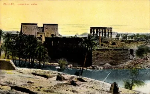 Ak Insel Philae Ägypten, Tempelruinen am Fluss, Palmen am Ufer, Sandiges Ufer mit Steinresten, Uf