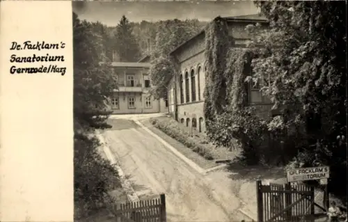 Foto Ak Gernrode Quedlinburg im Harz, Blick zu Dr Facklams Sanatorium