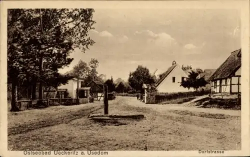 Ak Ueckeritz Usedom an der Ostsee, Dorfstraße, Wasserpumpe