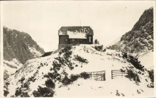 Ak Steiermark Österreich, Hochschwab, Voistalerhütte im Winter