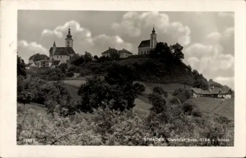 Foto Ak Straden Steiermark, Teilansicht, Kirchen