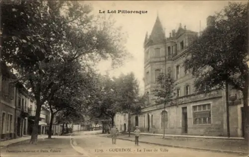 Ak Gourdon Lot, Le Tour de Ville