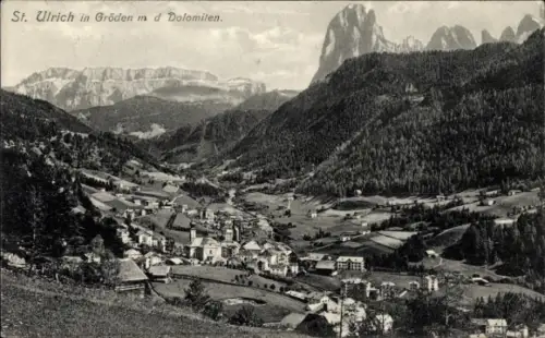 Ak Ortisei Sankt Ulrich in Gröden Südtirol, Panorama mit Dolomiten