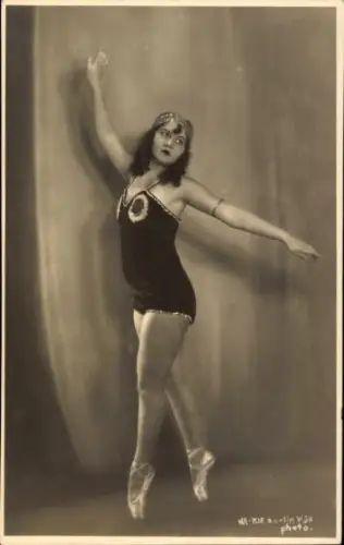 Ak Tänzerin Kosloff, Solo-Tänzerin, Foto Kiesel, Berlin