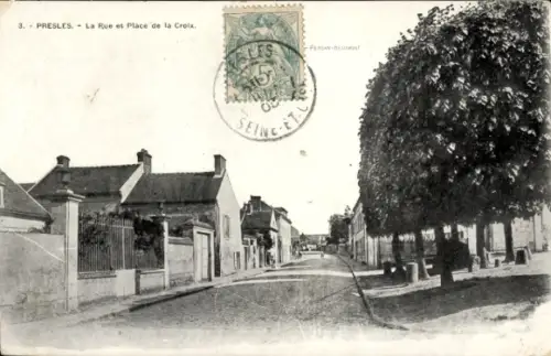 Ak Presles Val d'Oise, Rue et Place de la Croix