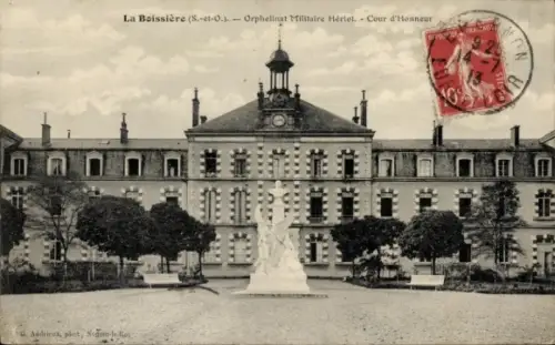 Ak La Boissière Yvelines, Orphelinat Militaire Hériot, Cour d'Honneur