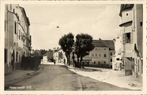 Ak Peuerbach Oberösterreich, Strassenansicht
