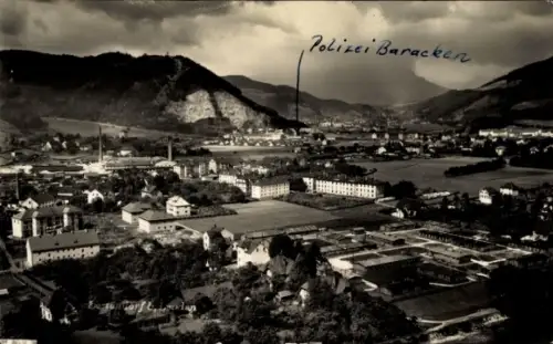 Foto Ak Leitendorf Leoben Steiermark, Panorama mit Polizei-Baracken