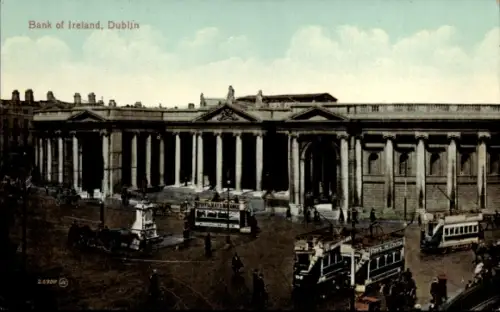 Ak Dublin Irland, Reihe hoher Säulen, Denkmal/Brunnen am Platz, Mehrere  Straßenbahnen, Fußgänger