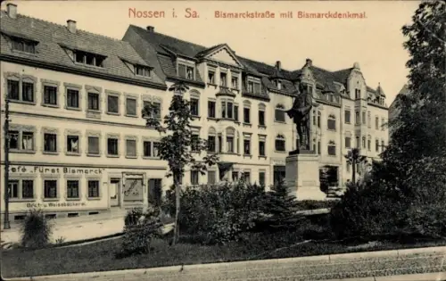 Ak Nossen in Sachsen, Bismarckstraße, Bismarckdenkmal, Café Fürst Bismarck