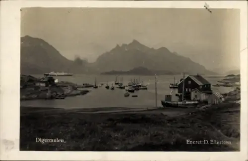 Ak Digermulen Norwegen,  Schiffe im Hafen, Berge im Hintergrund