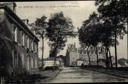 Ak Durtal Maine et Loire, La Gendarmerie et le Chateau