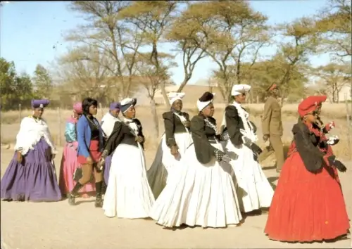 Ak Namibia, Frauen in Trachten