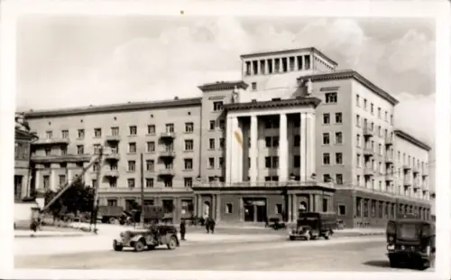 Ak Smolensk Russland, Neues Hotel, Straßenansicht, Autos