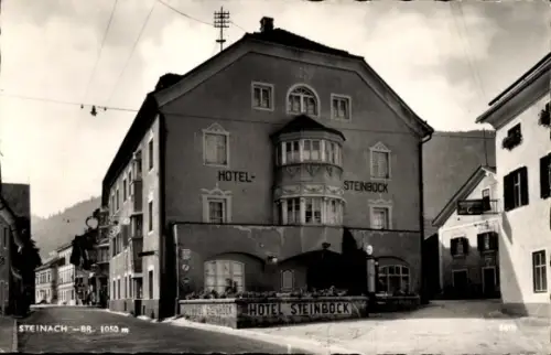 Ak Mauern Steinach am Brenner in Tirol, Hotel Steinbock,  1050 m, Schwarz-Weiß-Foto