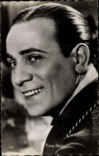 Ak Schauspieler und Sänger Tino Rossi, Portrait