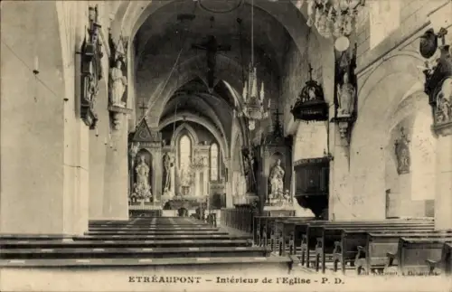 Ak Étréaupont Aisne,  Innenansicht der Kirche